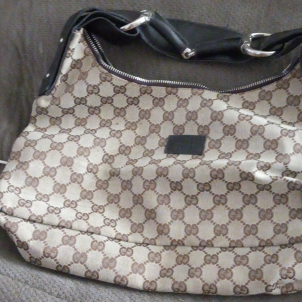 Gucci purse